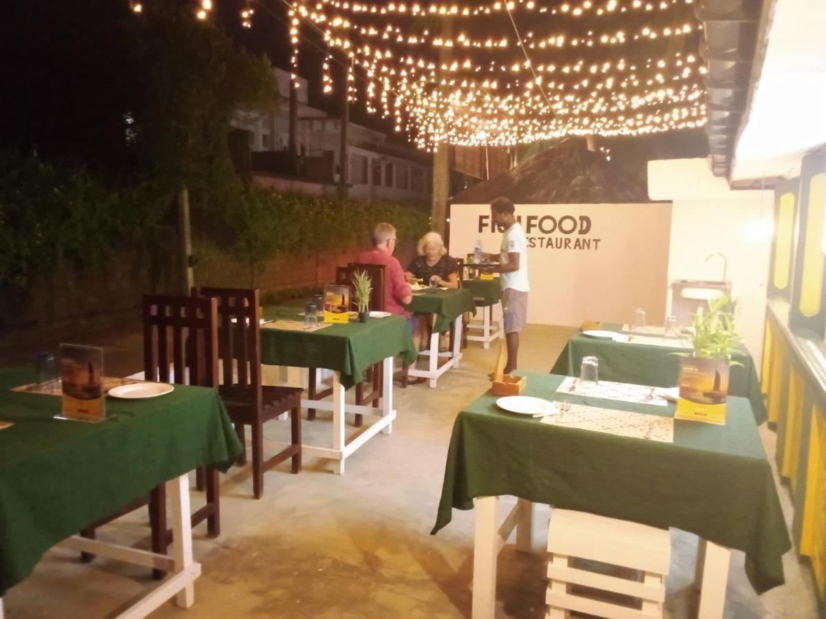 Green House Inn Triquinimale Exterior foto